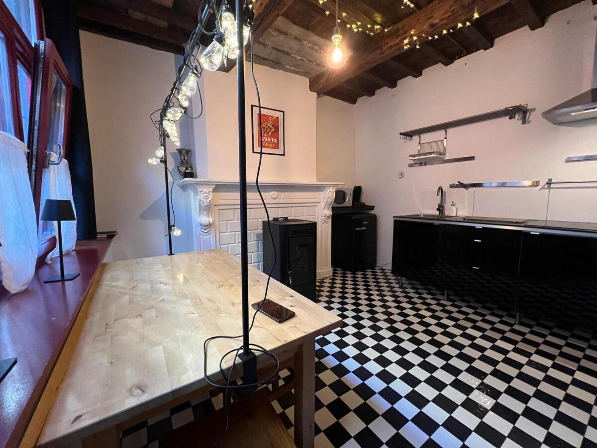 La Petite Maison De L'impasse